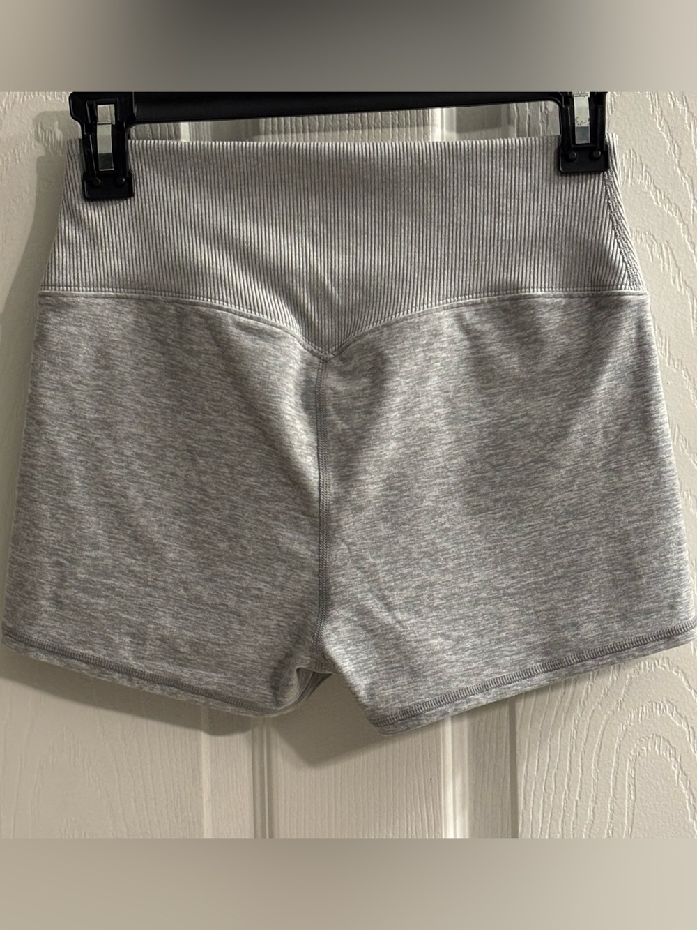 Alo Yoga Alosoft Aura Short Zinc Heather High Waist Yoga Shorts Women M - Picture 2 of 7